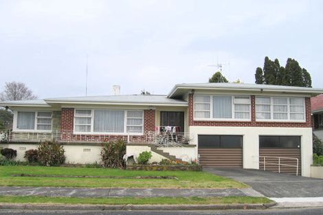Photo of property in 1 Menzies Street, Beerescourt, Hamilton, 3200