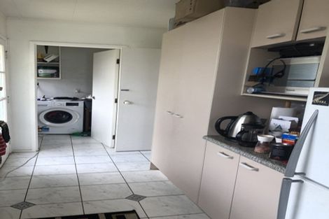 Photo of property in 15 Penfold Place, Henderson, Auckland, 0610