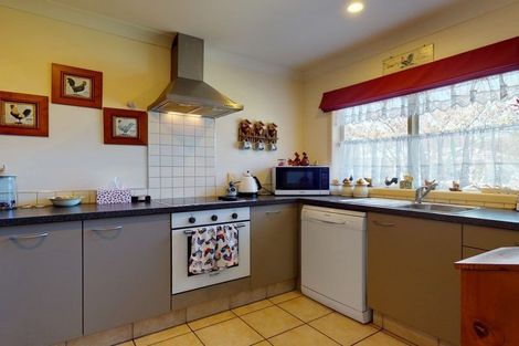 Photo of property in 20 Reeve Street, Levin, 5510