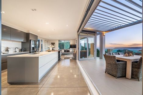 Photo of property in 32 Roys Road, Plimmerton, Porirua, 5026