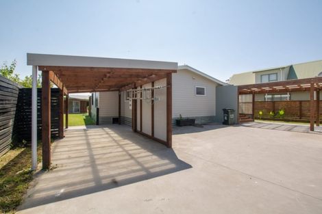 Photo of property in 36 Athenree Road, Athenree, Katikati, 3177