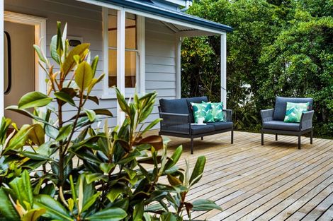 Photo of property in 4 Clarks Lane, Hobsonville, Auckland, 0618