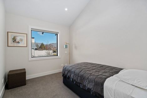 Photo of property in 168a Beacon Point Road, Wanaka, 9305