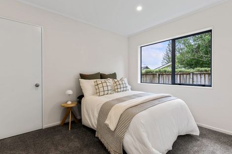 Photo of property in 710a Pakuranga Road, Howick, Auckland, 2010