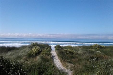 Photo of property in 3 Pearse Street, Brighton, Dunedin, 9035