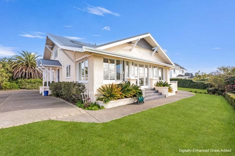 Photo of property in 44 College Street, College Estate, Whanganui, 4500