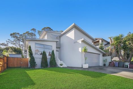 Photo of property in 13 Lambir Place, Fairview Heights, Auckland, 0632