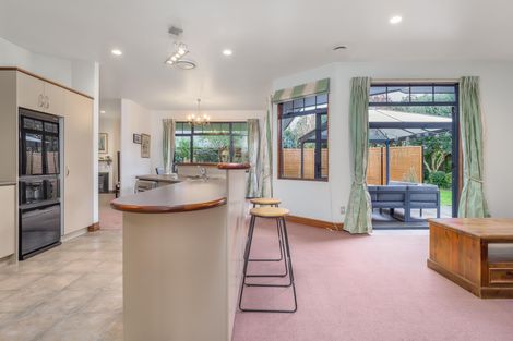 Photo of property in 30 Oaklands Drive, Cambridge, 3434