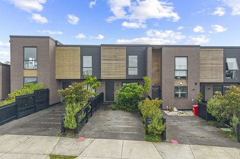 Photo of property in 3/46 Jane Maree Road, Kumeu, 0810