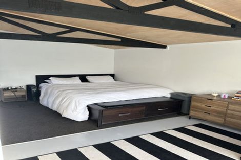 Photo of property in 11 Dellwood Avenue, Henderson, Auckland, 0612