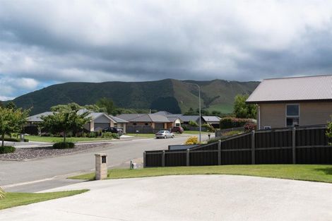 Photo of property in 7 Eric Batchelor Place, Waimate, 7924