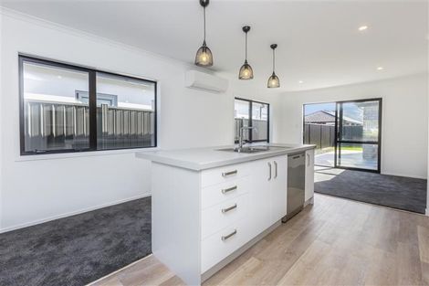 Photo of property in 18 Gilruth Road, Wallaceville, Upper Hutt, 5018