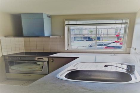 Photo of property in 15 Opito Way, East Tamaki, Auckland, 2013