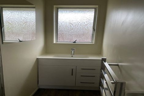 Photo of property in 4/4a Hayton Road, Hornby, Christchurch, 8042