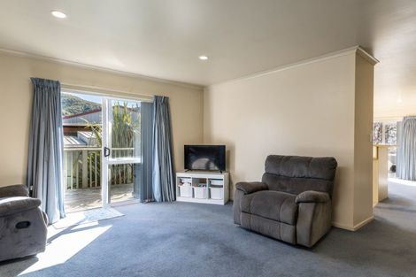 Photo of property in 257a Waikawa Road, Waikawa, Picton, 7220