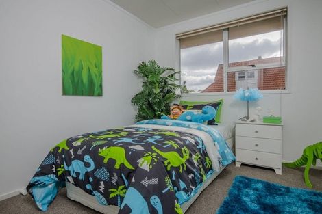 Photo of property in 2/1357 Dominion Extension, Mount Roskill, Auckland, 1041