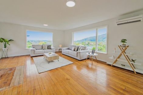 Photo of property in 11 Flinders Road, Heathcote Valley, Christchurch, 8022