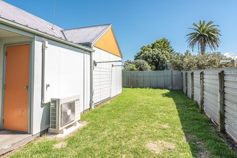 Photo of property in 21b Karewa Street, Castlecliff, Whanganui, 4501