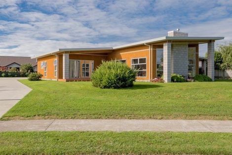 Photo of property in 7 Kilsby Place, Levin, 5510