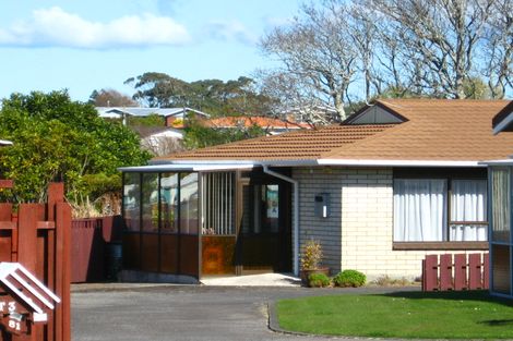 Photo of property in 2/81 Clawton Street, Westown, New Plymouth, 4310