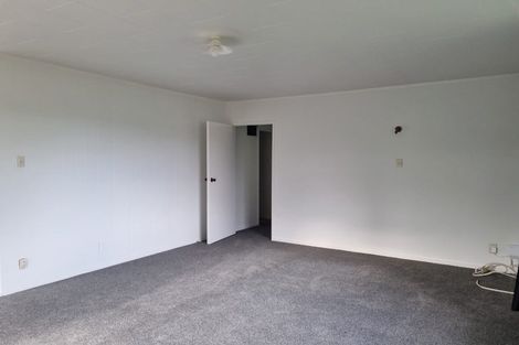 Photo of property in 58b Raroa Terrace, Tawa, Wellington, 5028
