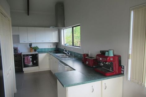 Photo of property in 14 Kinloch Place, Papakowhai, Porirua, 5024