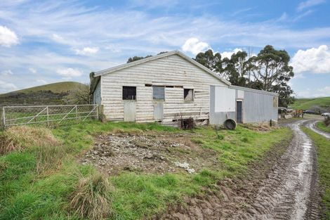 Photo of property in 40 Whyte Road, Happy Valley, Tuatapere, 9691