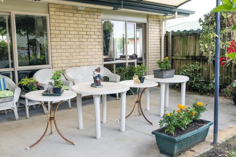 Photo of property in 20 Reremanu Place, Weymouth, Auckland, 2103