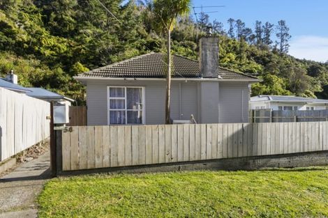 Photo of property in 54 Sunny Grove, Wainuiomata, Lower Hutt, 5014