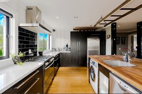 Photo of property in 2/46 James Evans Drive, Northcote, Auckland, 0627