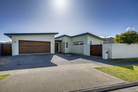 Photo of property in 11 Pania Place, Poraiti, Napier, 4112