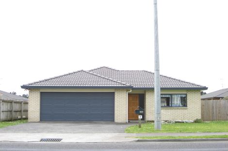 Photo of property in 100a Manuroa Road, Takanini, 2112