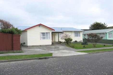 Photo of property in 3 Berkeley Road, Wainuiomata, Lower Hutt, 5014