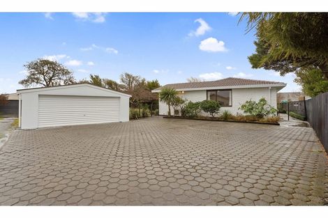 Photo of property in 17a Chadbury Street, Parklands, Christchurch, 8083