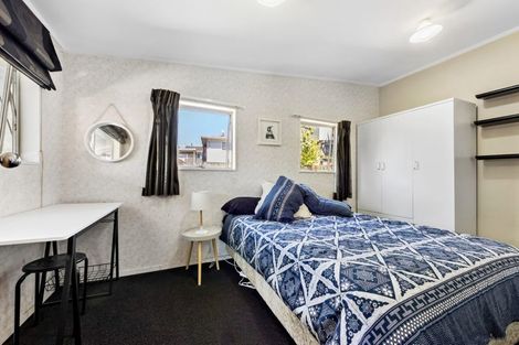 Photo of property in 303 Don Buck Road, Massey, Auckland, 0614