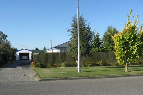 Photo of property in 48 North Terrace, Darfield, 7510