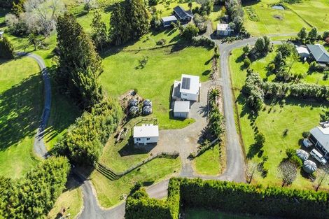 Photo of property in 76 Riddell Road, Kerikeri, 0230