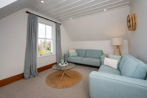 Photo of property in 14 Cameron Road, Bluff Hill, Napier, 4110