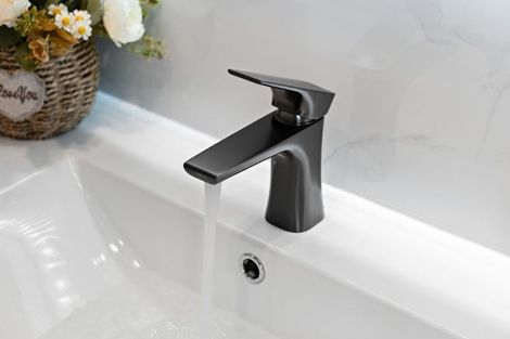 Photo of property in 16 Saint Catherine Crescent, West Harbour, Auckland, 0618