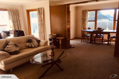 Photo of property in 2/366 Wairakei Road, Burnside, Christchurch, 8053