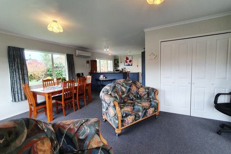Photo of property in 5a Carthew Street, Feilding, 4702