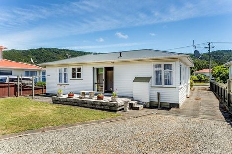 Photo of property in 53 Peel Place, Wainuiomata, Lower Hutt, 5014