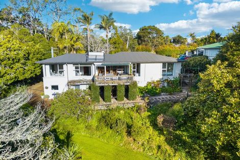Photo of property in 1135 Scenic Drive North, Swanson, Auckland, 0816