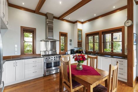 Photo of property in 27a Maritime Terrace, Birkenhead, Auckland, 0626