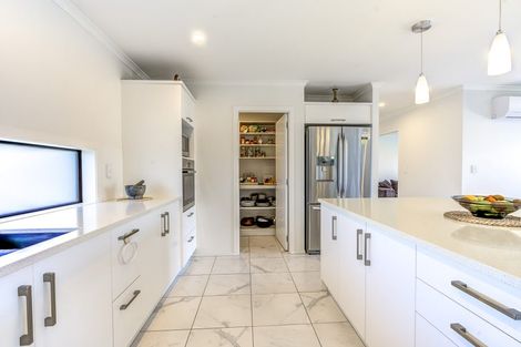 Photo of property in 37 Batten Drive, Flagstaff, Hamilton, 3210