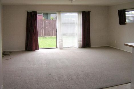 Photo of property in 3/86 Howe Street, Howick, Auckland, 2014