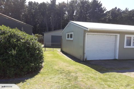 Photo of property in 3 Cousins Avenue East, Foxton Beach, Foxton, 4815