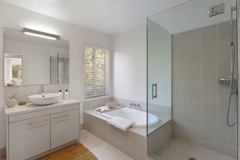 Photo of property in 533 Johns Road, Harewood, Christchurch, 8051