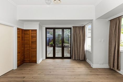 Photo of property in 35 Hospital Terrace, Hospital Hill, Napier, 4110