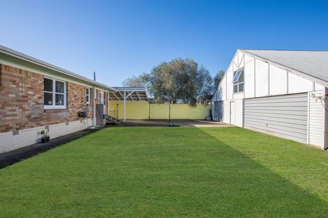 Photo of property in 28 Mears Road, St Andrews, Hamilton, 3200